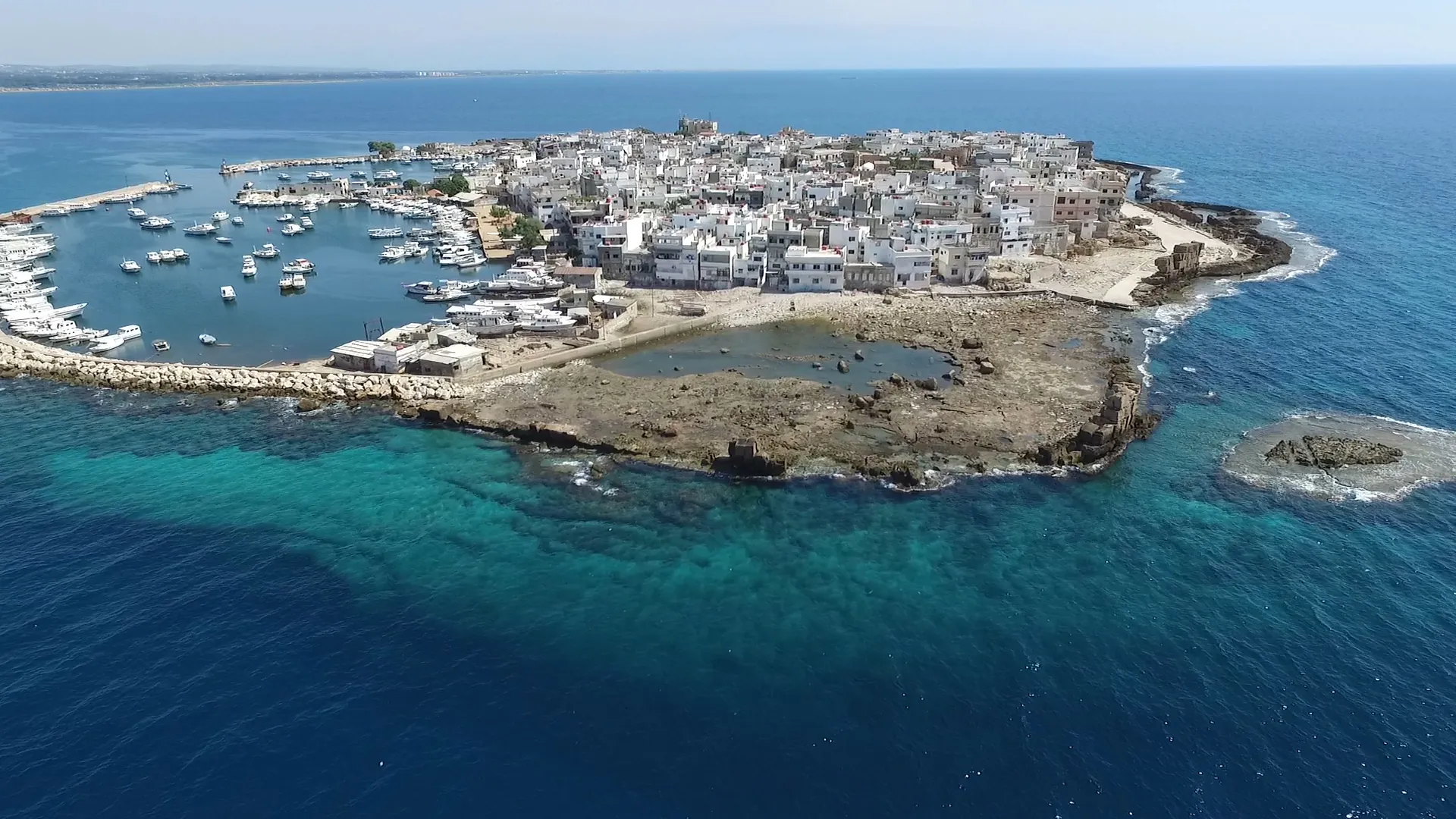جزيرة أرواد من الأعلى
